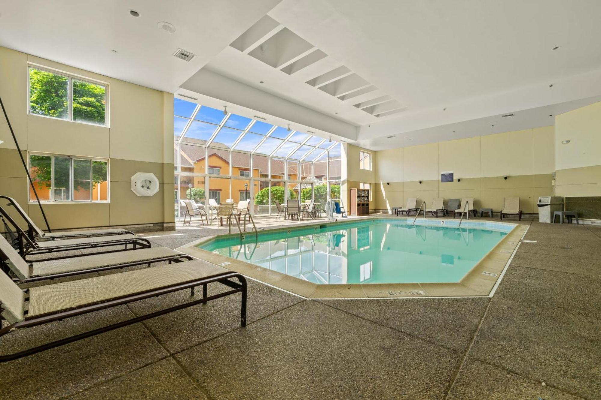 Chicago Club Inn & Suite Oakbrook Terrace Εξωτερικό φωτογραφία