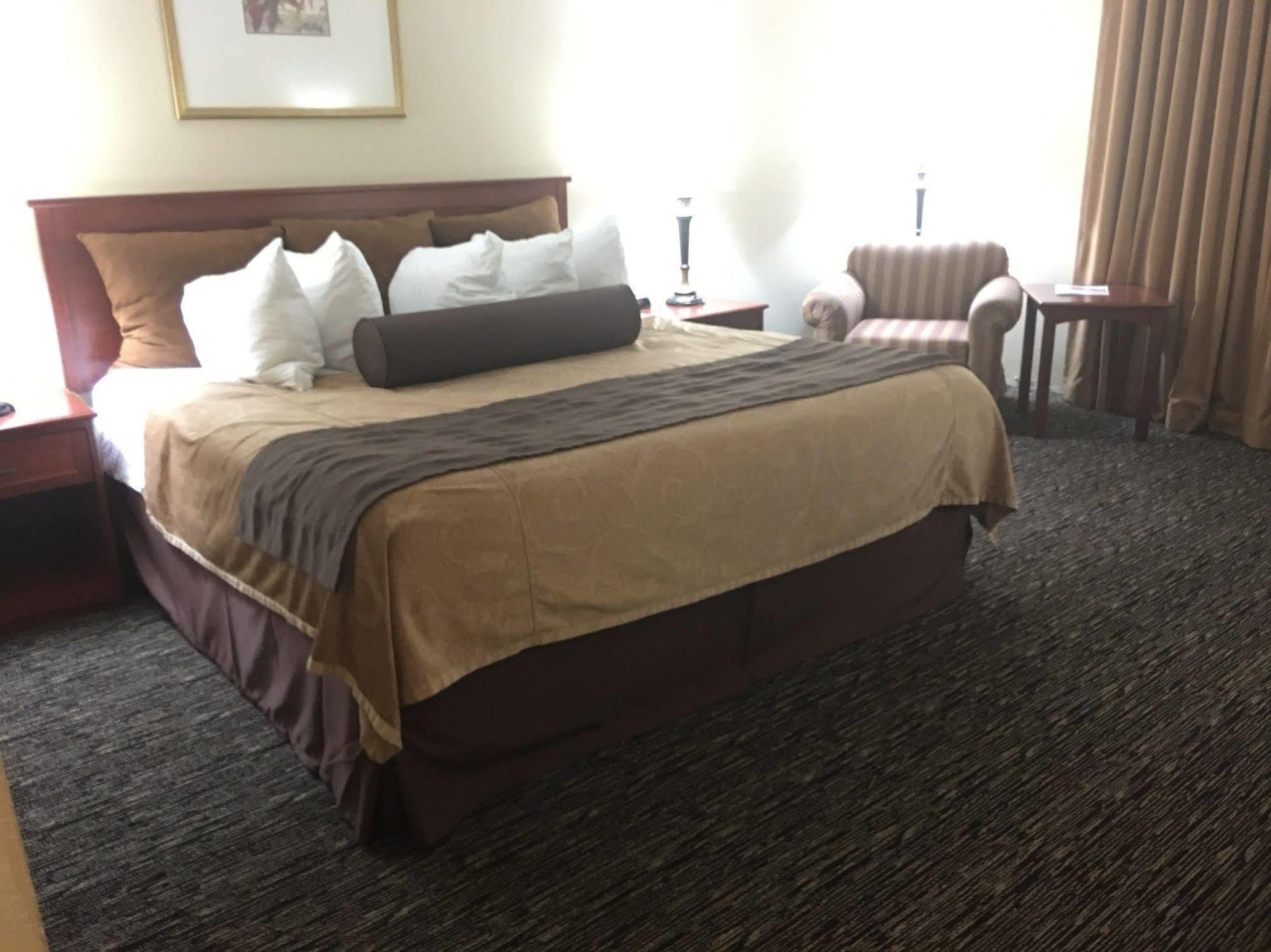 Chicago Club Inn & Suite Oakbrook Terrace Εξωτερικό φωτογραφία