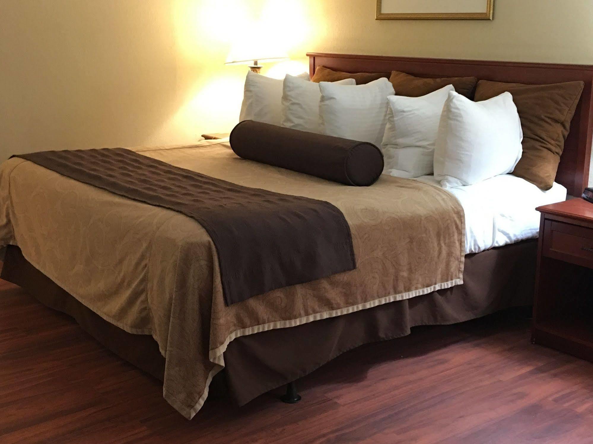 Chicago Club Inn & Suite Oakbrook Terrace Εξωτερικό φωτογραφία
